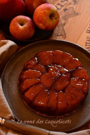 よいお皿にタルトタタン TATIN SUR IKUTSUWA : フランス便り
