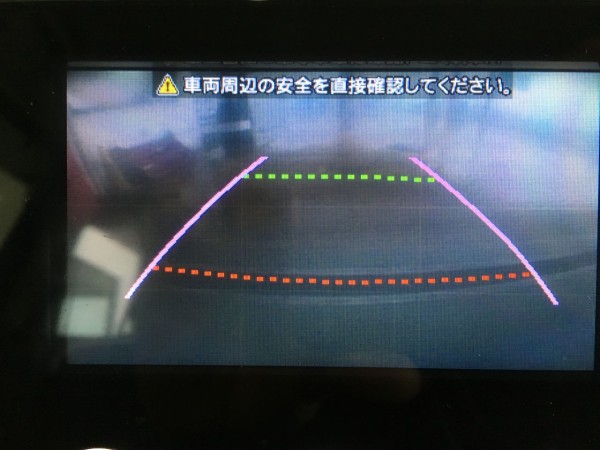 更に綺麗に バックカメラ曇り除去 日曜ガレージ 駐車場