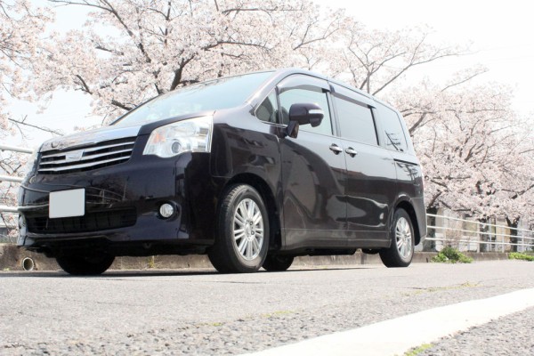 鉄チンホイール塗装 下準備 日曜ガレージ 駐車場