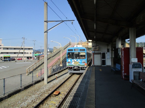 秩父鉄道フリーハイキング「鐘撞堂山・八幡山」コース : 駅からハイキングに行ってきました♪