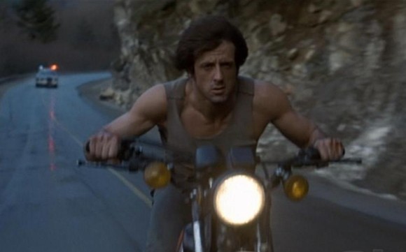 盗んだバイクで走り出したら犯罪です 尾崎豊の 15の夜 の歌詞は犯罪助長する恐れがあると物言いが ザイーガ