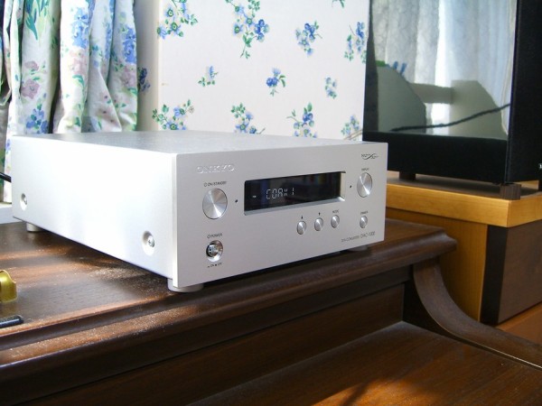 ONKYO DAC-1000 D/Aコンバーターの実力レビュー その1 : ◇♪◇箱庭的ピュアオーディオシステムの薦め AUDIO STYLE◇♪◇