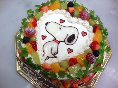キャラクターケーキ スヌーピー 誕生日 記念日用にオーダーできるデコレーションケーキ