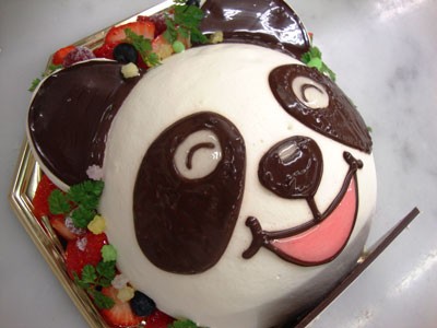 パンダの立体キャラクターケーキ 誕生日 記念日用にオーダーできるデコレーションケーキ