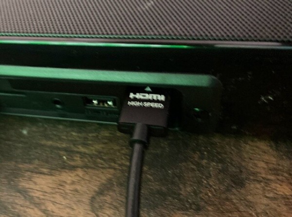 TECHFROG 2.1 コンパクト TV サウンドバー、サブウーファー付き木製