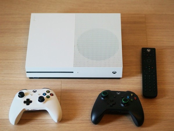 Xbox One Sをメディアプレイヤーとして買ってみました 小さいって事は