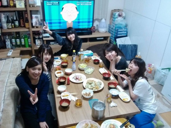 Akb48 Akbメンバー打ち上げ写真で炎上 声優 永井一郎さん訃報の前でピースサイン 不謹慎だ と批判の声 2 話題スレッド 2chまとめ Akb48 Akbメンバー打ち上げ写真で炎上 声優 永井一郎さん訃報の前でピースサイン 不謹慎だ と批判の声 2 話題スレッド 2chまとめ