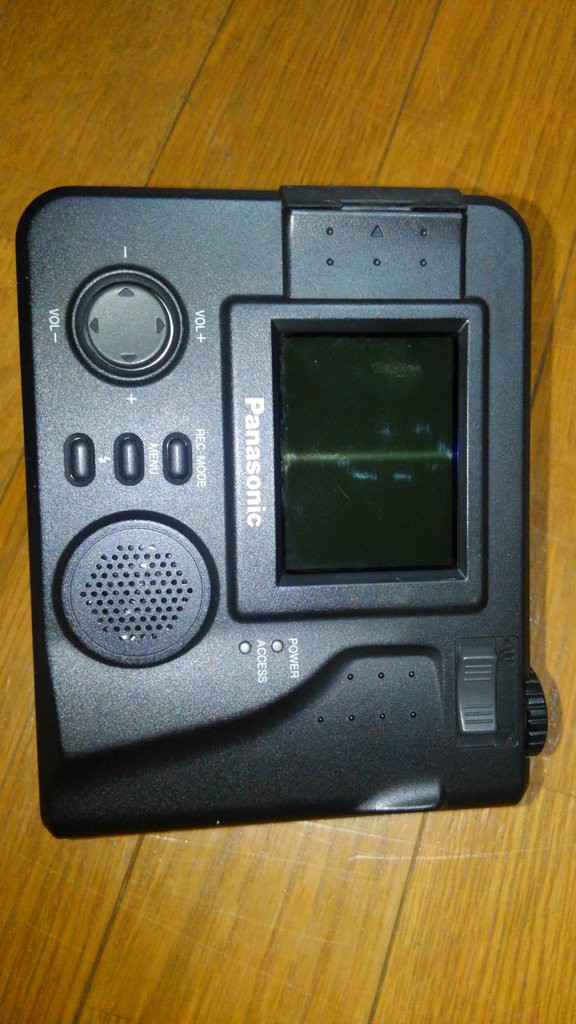 今となっては珍しいSuperDisk採用のデジカメ LK-RQ132S : カメラと写真