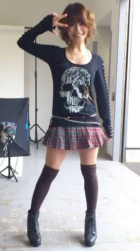 二階堂瑠美から学ぶ プロの麻雀流儀 手組みと押し引き おまけ写真集付 世界のボードゲームとperfumeのブログ