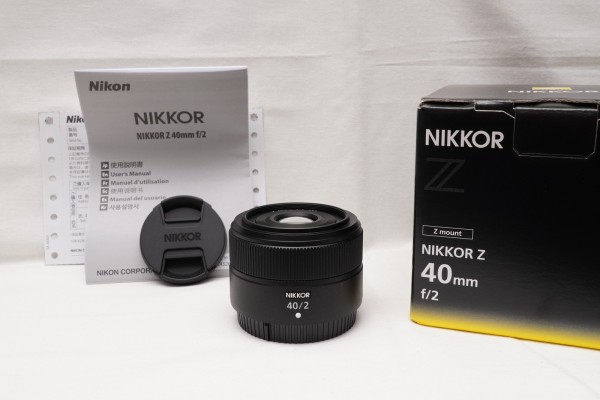 Nikon Z 40mm f/2 レンズフード、レンズプロテクター付き 箱あり