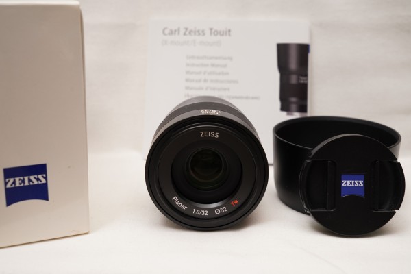 Carl Zeiss Touit 1.8/32 を再購入！ : ヌルカメラ！
