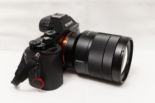 緊急値下げ！　FE 24-70mm F4 ZA OSS SEL2470Z 美品 新品)SONY (ソニー) Vario-Tessar T* FE 24-70mm F4 ZA OSS