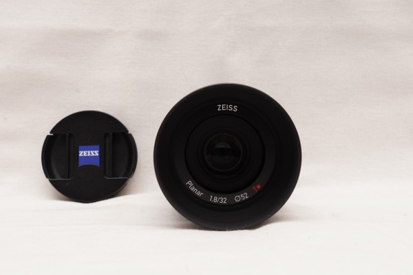 続・Carl Zeiss Touit 1.8/32に似合うレンズフードの紹介