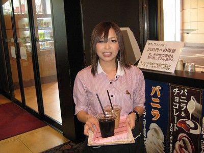 コーヒーレディからドリンクを買わない奴ってさｗｗｗｗｗ パチスロ攻略ブログ 2chまとめ