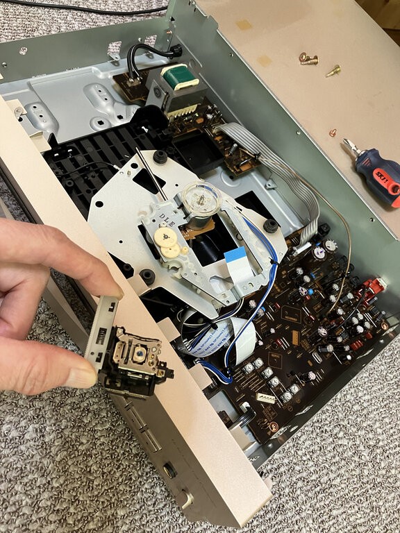とうとうCDプレーヤーが昇天しました/Pioneer PD-HL1 : ノンキー