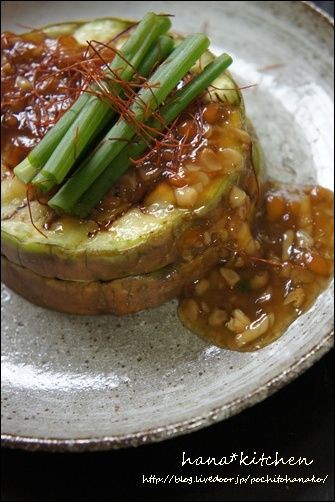 白なすレシピ 白茄子のステーキ なめこソース ねことキッチンで暮らす 白なすレシピ 白茄子のステーキ なめこソース ねことキッチンで暮らす