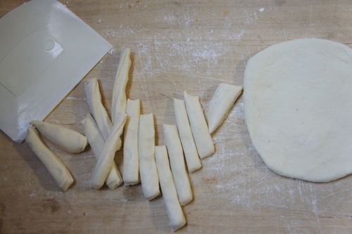 同じ素材から2品。 ～ピザ生地で軽いサラダのレシピ～ : **ね