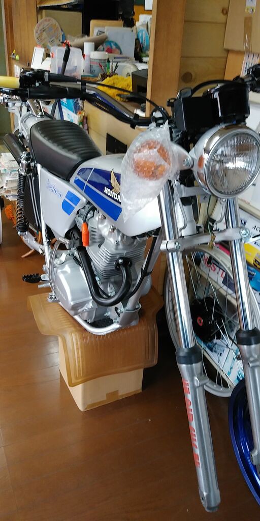 HONDA イーハートーブ ガソリンタンク シルバー/ブルー HONDA イーハートーブ ガソリンタンク シルバー/ブルー 【公式通販】