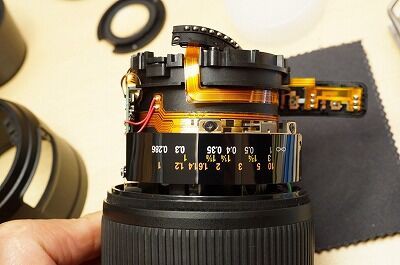 Nikon AF-S DX Micro NIKKOR 85mm F3.5 G ED VR カビを分解/清掃 