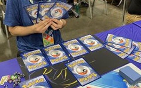 ポケモンカードゲームの大会に大判カード ジャンボカード で出場する猛者現る ポケブラリー