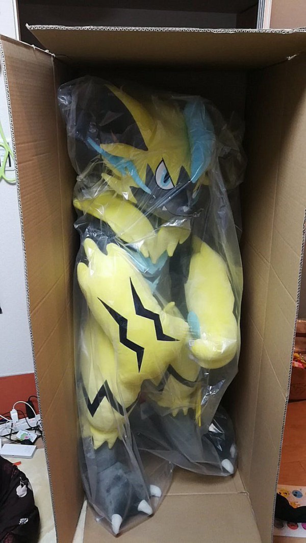 でけぇ！ 等身大ゼラオラぬいぐるみ 感想まとめ : ポケモンガオーレ