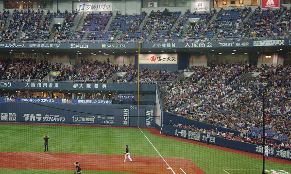 京セラドーム大阪 ファールポールだけ