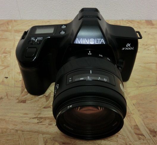 Minolta Dynax 3000i 35mm SLR w/ Minolta AF Zoom 35-70mm +