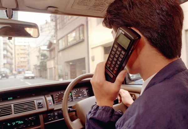 今日は何の日 12月3日 昭和54年（1979年）世界で始めて 電電公社が