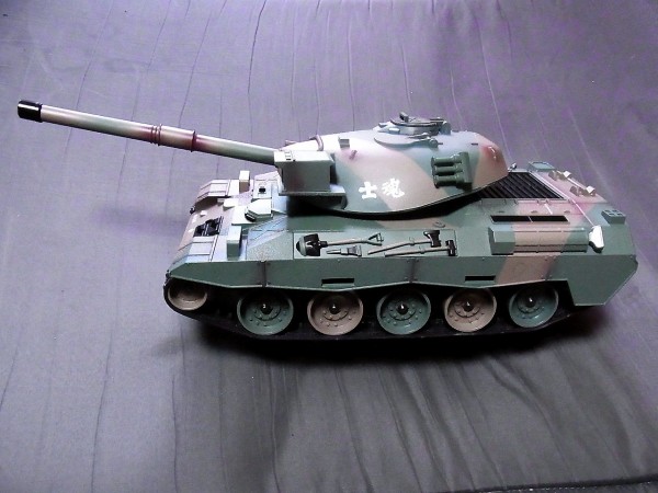 ハイテック 大洗女子学園 あんこうチーム 4号戦車H型 (D型改) : りぅ