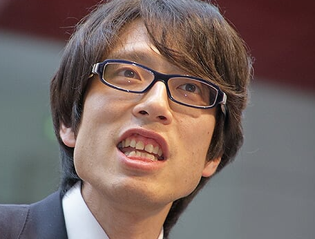 五輪反対派は見るな 皇族芸人 竹田恒泰発言で父親の 五輪汚職 死亡事故もみ消し を思い出す人たち 親子そろって日本の恥 ゲームかなー