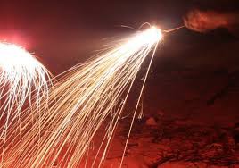 ウソだろ ススキ花火 正しい火の付け方にネット民衝撃 ゲームかなー