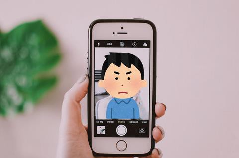 7 3万いいね なぜスマホのインカメで自撮りした自分はブサイクなのか 謎が解決して安堵する人たち ゲームかなー 7 3万いいね なぜスマホのインカメで自撮りした自分はブサイクなのか 謎が解決して安堵する人たち ゲームかなー