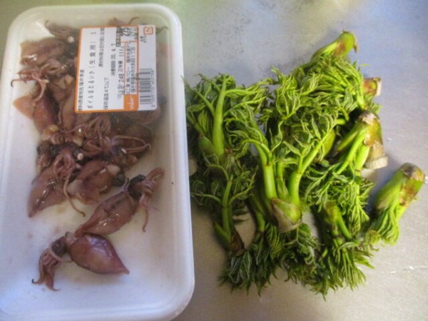 シャトレーゼの さくら香るふんわりブッセ ボイルほたるいかとタラの芽のからし酢みそ和え Pukupukuのグルメ日記