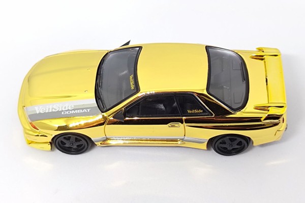 MINI GT 日産スカイラインGT-R(R32) VeilSide Combat C-Ⅰ Gold