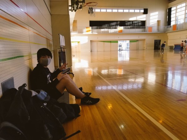 柿生小学校に礼夢コーチを連れて行きました 子供たちには プロレス速報局