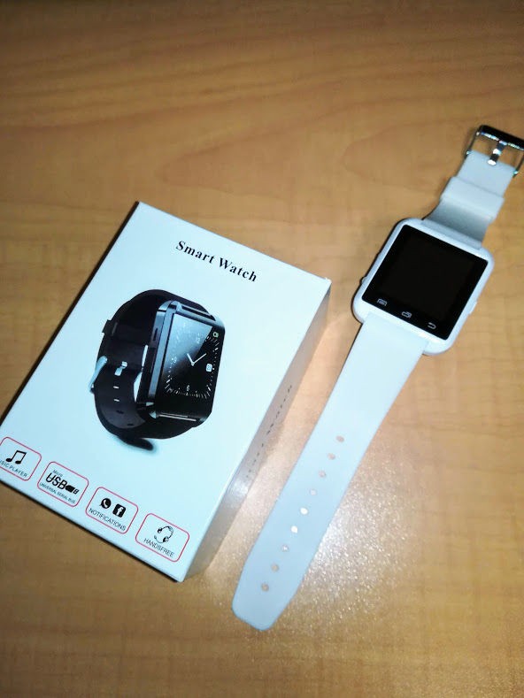 ゲームでgetした安物のスマートウォッチは使える 質素倹約生活だっていいじゃない