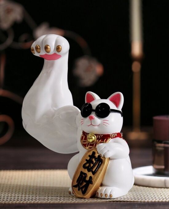 中国で人気の日本の招き猫がどこかおかしい くまニュース