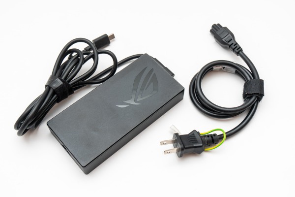 ROG Zephyrus G14 レビュー 日常に溶け込むゲーミングノートPC : ASUS