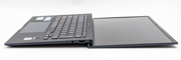 ExpertBook B9 レビュー ビジネスだけに使うのはもったいない！質実