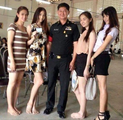 早朝焙煎 シダモとキボー 珈琲と木工の時間 工房 楽