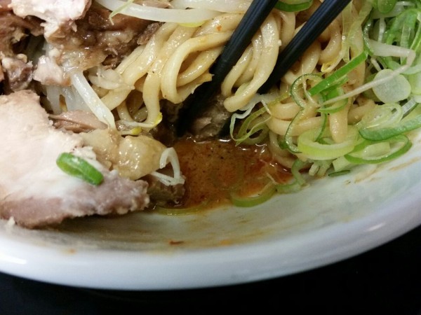 鬼首 豚の汁なし みそ味 宮城ラーメンカンパニー