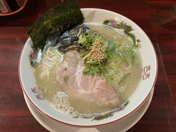 月曜日は豚骨ラーメン【新馬場】豚骨ラーメン : zubatto のラーメン