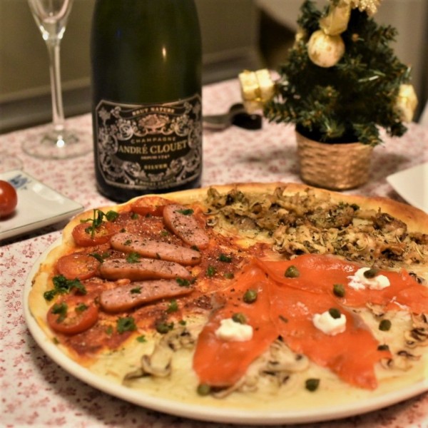 レシピ フラムクーヘン ドイツ風ピザ クリスマスディナーにおススメのパーティー料理 えみぞうキッチン しあわせレシピ