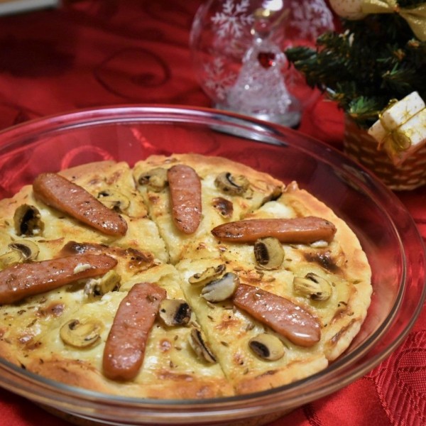 レシピ フラムクーヘン ドイツ風ピザ クリスマスディナーにおススメのパーティー料理 えみぞうキッチン しあわせレシピ