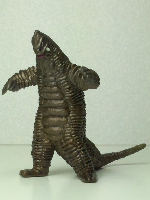 ウルトラ怪獣名鑑「レッドキング二代目対ドラコ」 : 怪獣バイパス