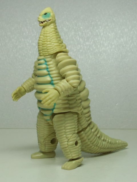 昭和レトロな怪獣フィギュア （赤） 1b8deba1857d84032b2e02661e5201