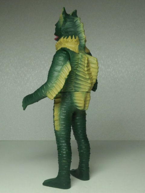 ウルトラQ 怪獣 ラゴン緑色 フィギュア Amazon.co.jp: エクスプラス 大怪獣シリーズ ウルトラQ 海底原人