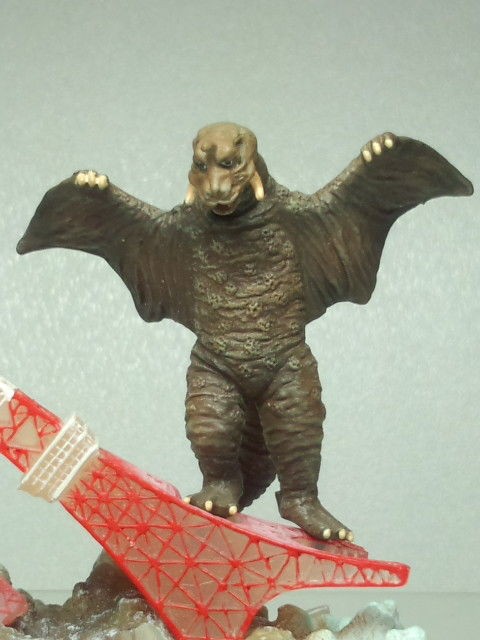 パノラマファイト「ペギラ 対 ウルトラマン」 : 怪獣バイパス