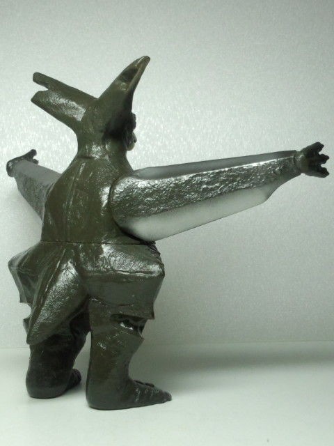 バンダイソフビ「ギエロン星獣」（1994） : 怪獣バイパス