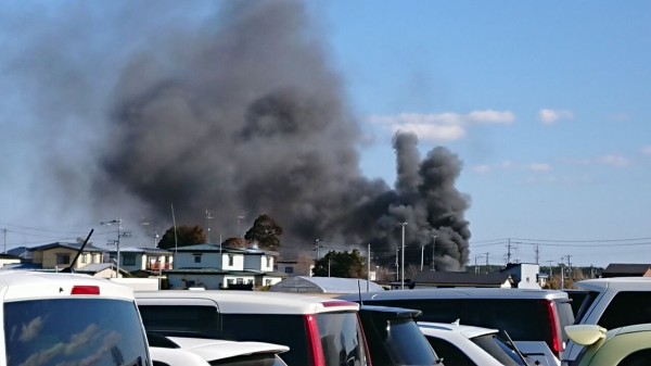 火事情報まとめ 青森県八戸市市川町市川 プライフーズスタジアム付近住宅街から火の手あがる火災3月7日 青森 八戸市 プラスタ 事件事故 災害速報ニュース